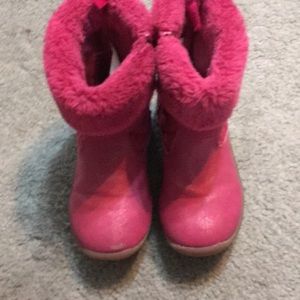 Girls boots size 9t but fits more like a 8t